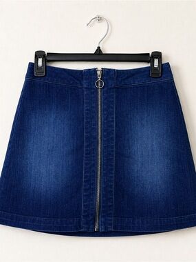 Ivy + Main Denim Zip Front Mini Skirt Size 1 Blue Stretch Jean Skirt